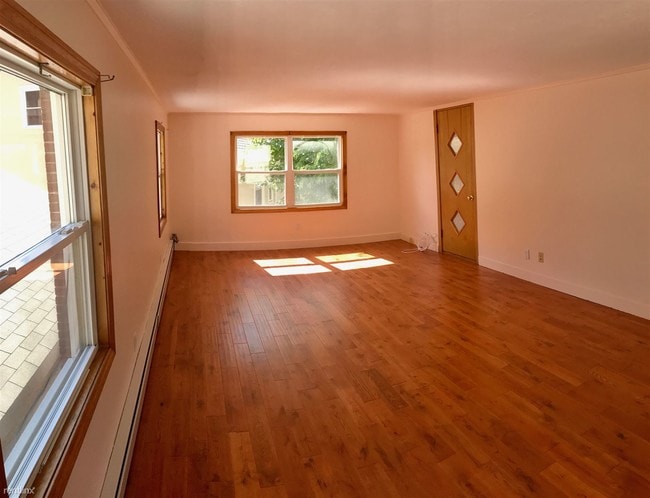 Building Photo - 2 br, 1 bath  - 53 Forest St # 2
