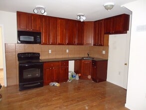 Building Photo - 8029 Erdrick St