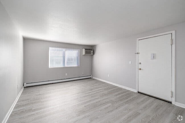 Cupid - 2BR, 1BA - 855SF - Living Room - Valentine Gardens