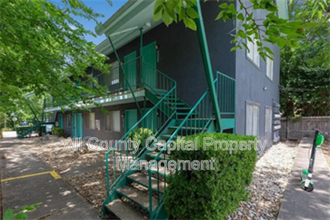 Building Photo - 502 W 35th St