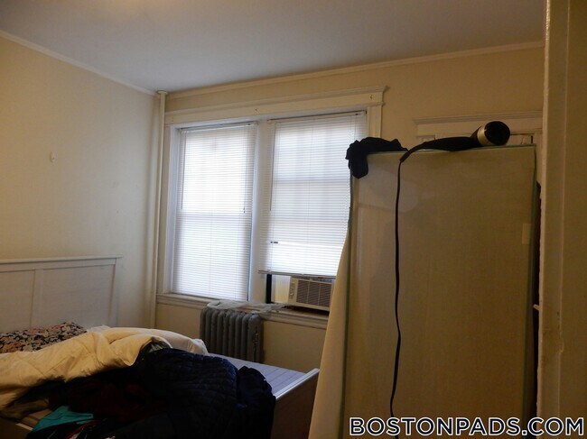 Building Photo - 58 Queensberry St