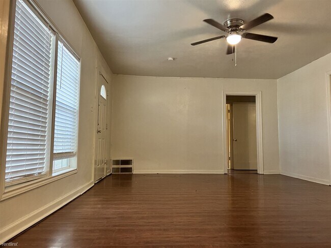 Building Photo - 2 br, 1 bath House - 3700 Holick Ln 3700 H...