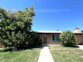 Building Photo - 8531 Crescent Dr
