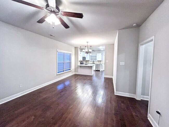 Foto del edificio - 125 Princewater Dr