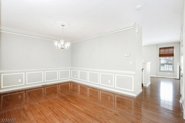 Building Photo - 171 Patriot Hill Dr