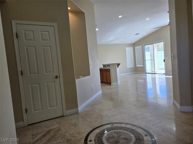 Building Photo - 3031 Panorama Ridge Dr