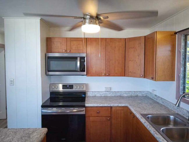 Foto del edificio - 77-6442-6442 Sea View Cir