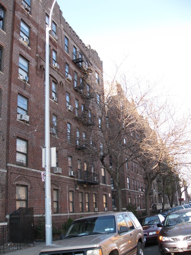 Building Photo - 196 Rockaway Pky