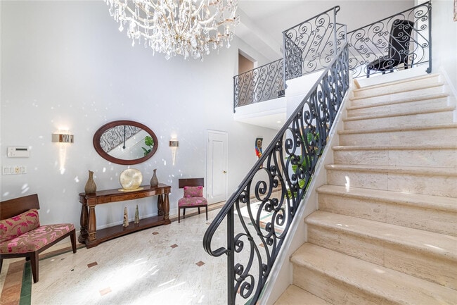 Foto del edificio - 2519 Barcelona Dr