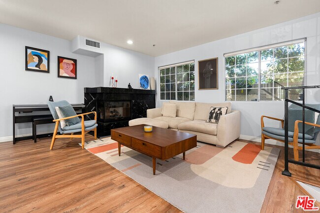 Foto del edificio - 515 Glenwood Rd