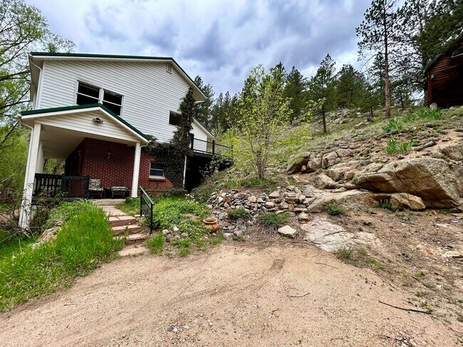 Foto del edificio - AUGUST 2026 PRELEASE - Beautiful 4Bd/4Ba Home in Fourmile Canyon