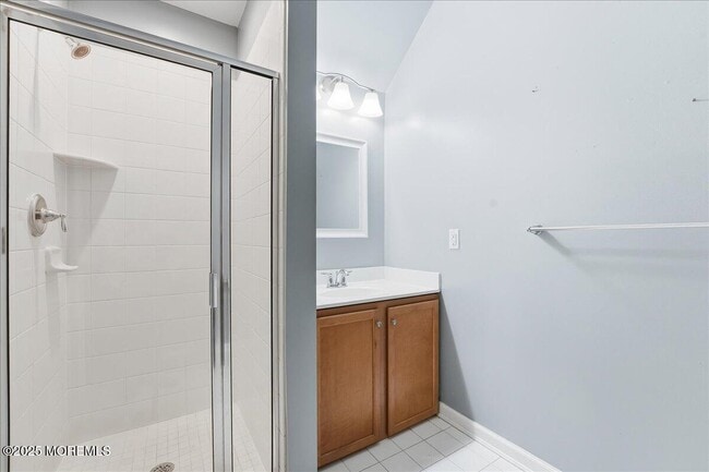 Foto del edificio - 14 Michael Dr