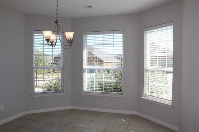 Foto del edificio - 4829 Beaver Creek Ave