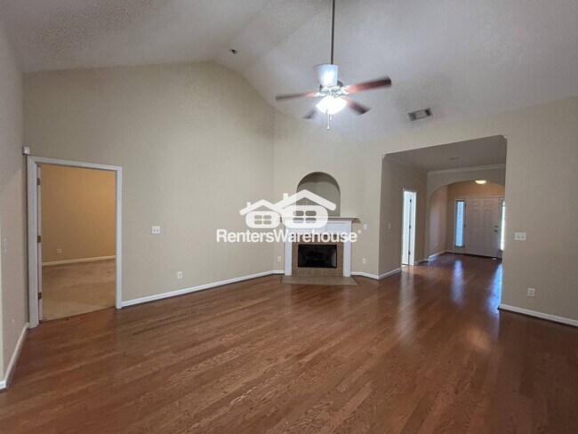 Building Photo - 6120 Edgefield Ln