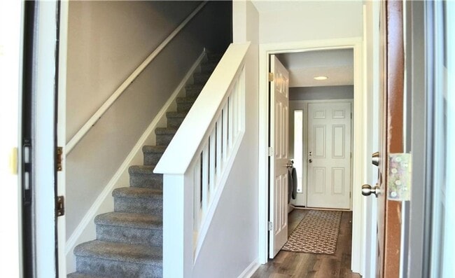 Foto del edificio - 991 Hollymeade Cir