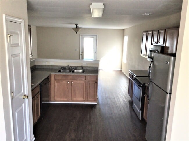 Foto del edificio - 3906 SE Jack Pine Ct