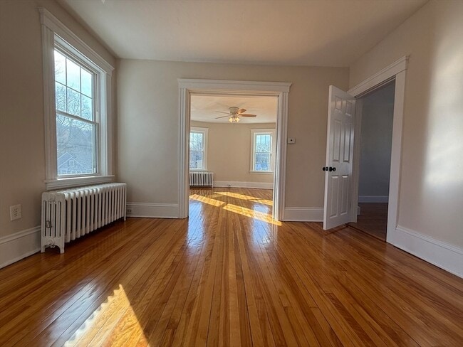 Building Photo - 304 Lovell St