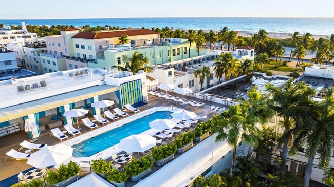 Building Photo - 834 Ocean Dr