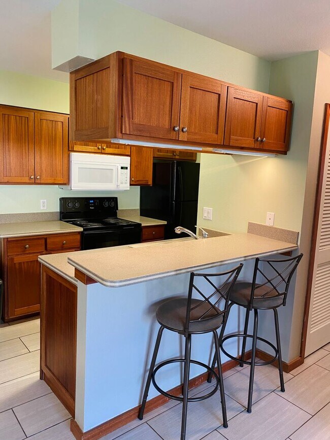 Foto del edificio - Fairway Terrace 2 bedroom, 2 bathroom bottom floor unit