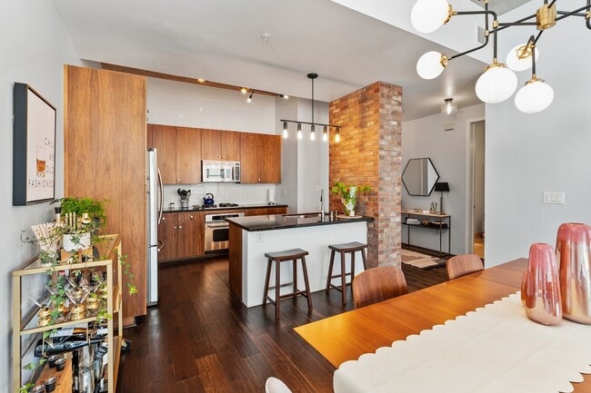 Foto del edificio - Modern Chic 2 bedroom at M2i