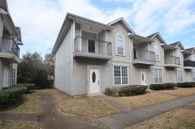 Building Photo - 11045 Landswalk Dr
