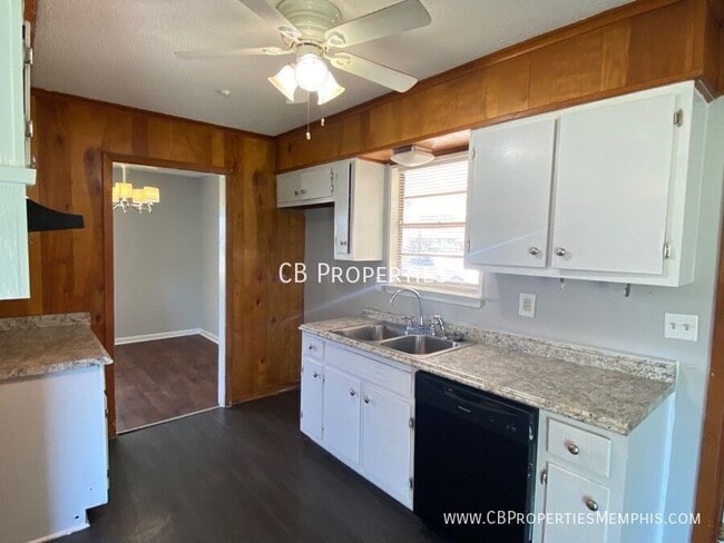 Building Photo - 3549 W Big Bend Dr