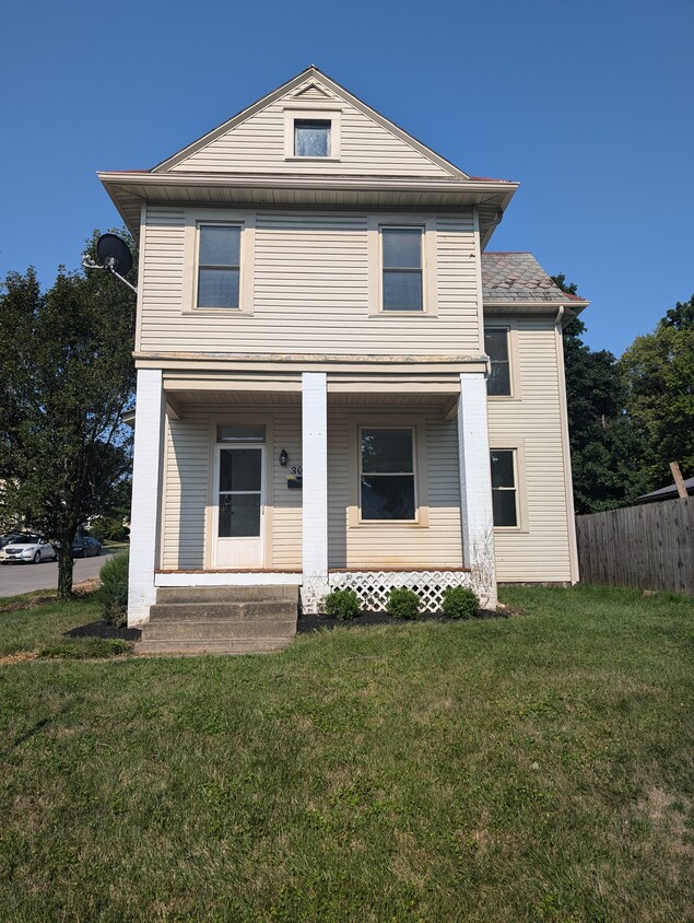 Primary Photo - 301 N Basil St