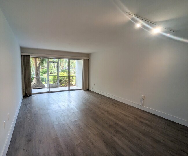 Foto del edificio - 2155 Wood St
