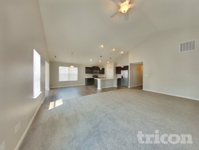 Foto del edificio - 4936 Dunlin Dr