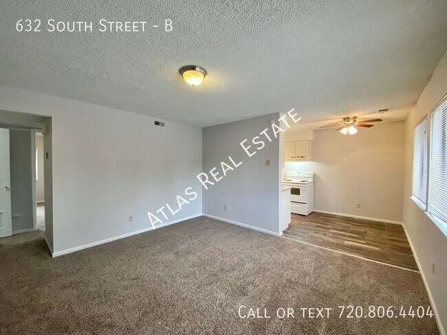 Foto del edificio - Lower Level 2 Bedroom, 1 Bath Apartment wi...