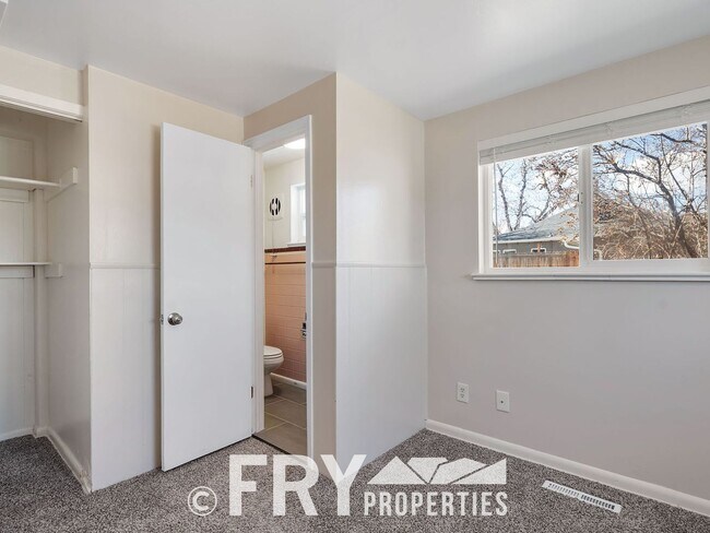 Building Photo - Updated 1/2 Duplex Near Olde Town Arvada