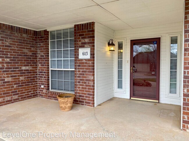 Building Photo - 3 br, 2 bath House - 613 Vickery Ave