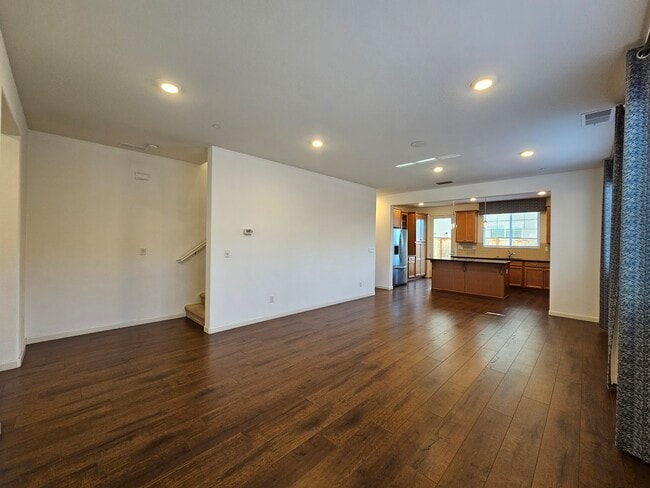 Building Photo - 10900 Merrick Way