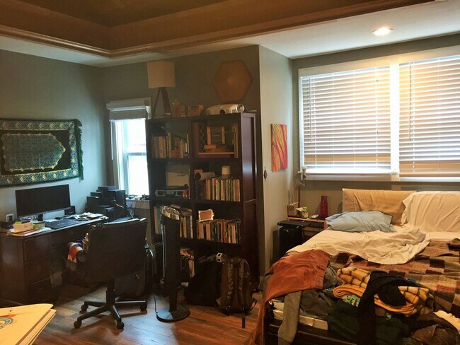 Foto del edificio - 6329-6331 Bartlett