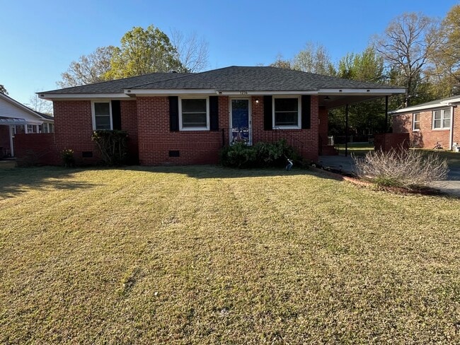 Building Photo - 1236 Fort Dr