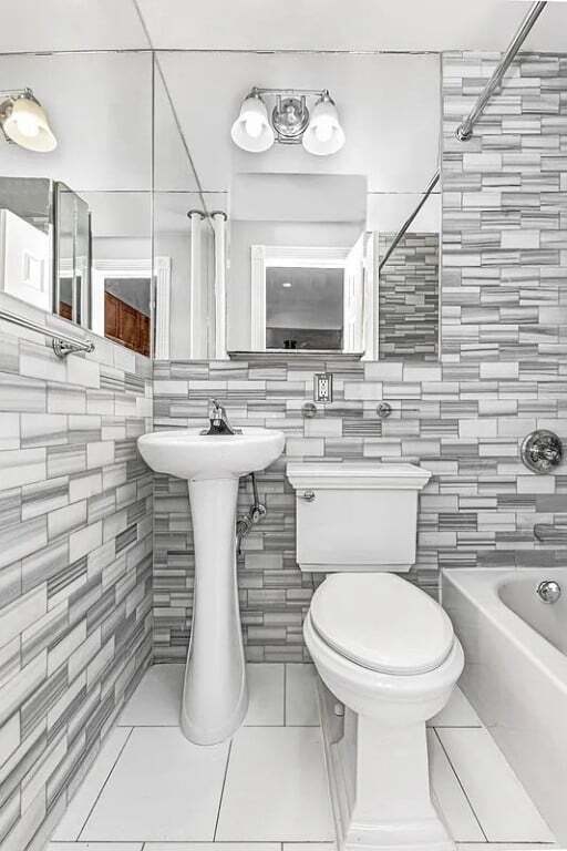 Foto del edificio - 380 E 10th St