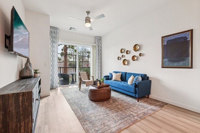 Building Photo - Coya