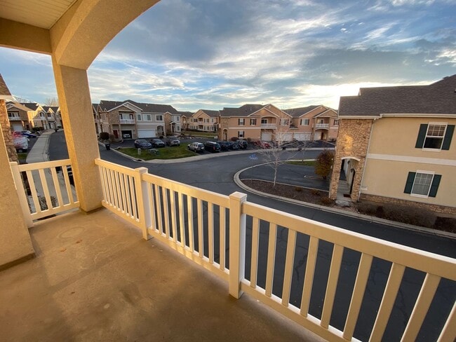 Foto del edificio - Dashing Canyon Meadow Townhome