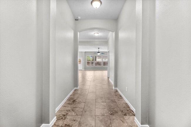 Foto del edificio - 12719 Hart Hollow Ln