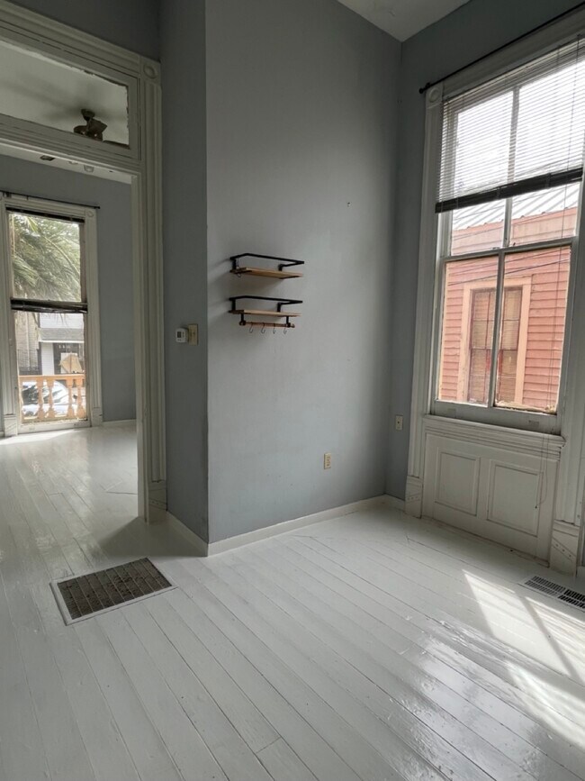 Open area in room two - 5941 Magazine St