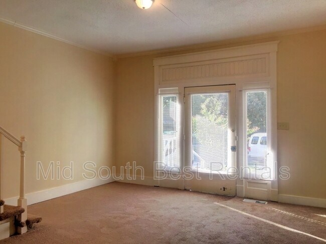Building Photo - 1254 Tutwiler Ave
