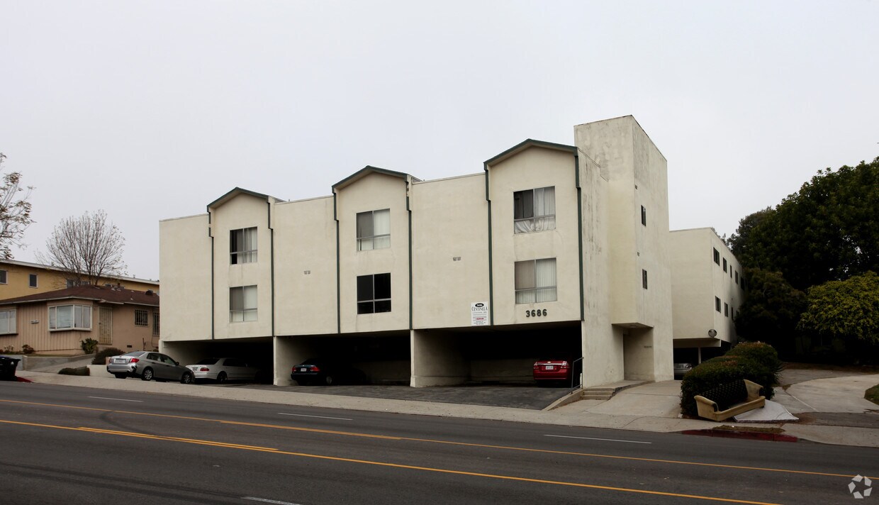3686 S Centinela Ave - 3686 South Centinela Avenue