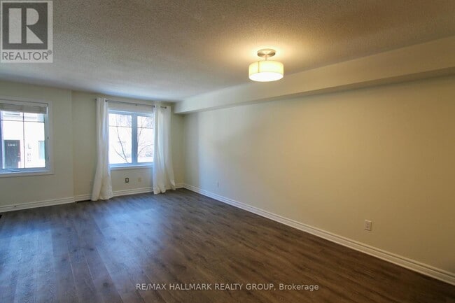 Building Photo - 126A Lindenshade Dr