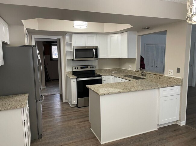 Foto del edificio - 6820 Fredmoor St