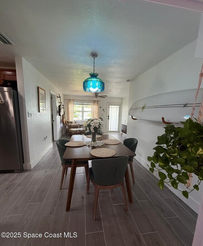 Foto del edificio - 1185 King St