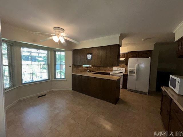 Building Photo - 8824 Leatrice Dr