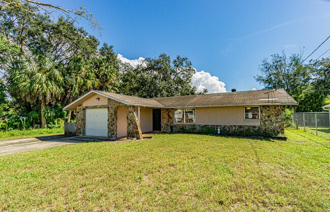 Building Photo - 7714 Belah Dr