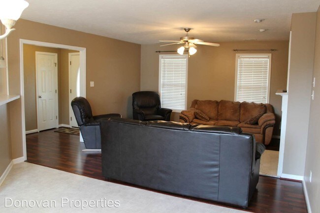Building Photo - 95 Northview Dr