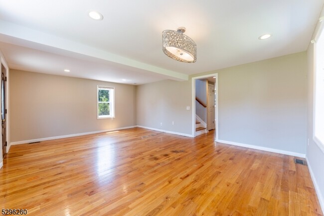 Building Photo - 1109 US-202