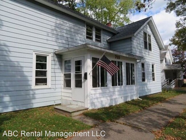 Foto del edificio - 2 br, 1 bath Apartment - 710 Plumer St